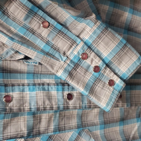 Levi's Vintage Men's Blue and Gray Snap Front/Pockets Plaid Shirt, Medium - Picture 5 of 6